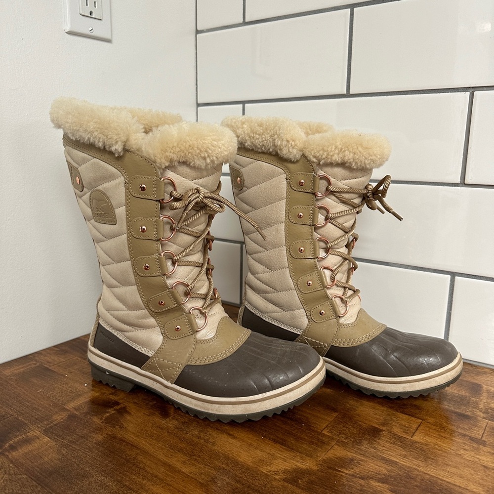 Women’s Sorel Torino II Holiday Winter boots